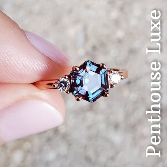 Penthouse Luxe Jewelry - REAL 2ct Alexandrite Hexagon White Topaz Ring
